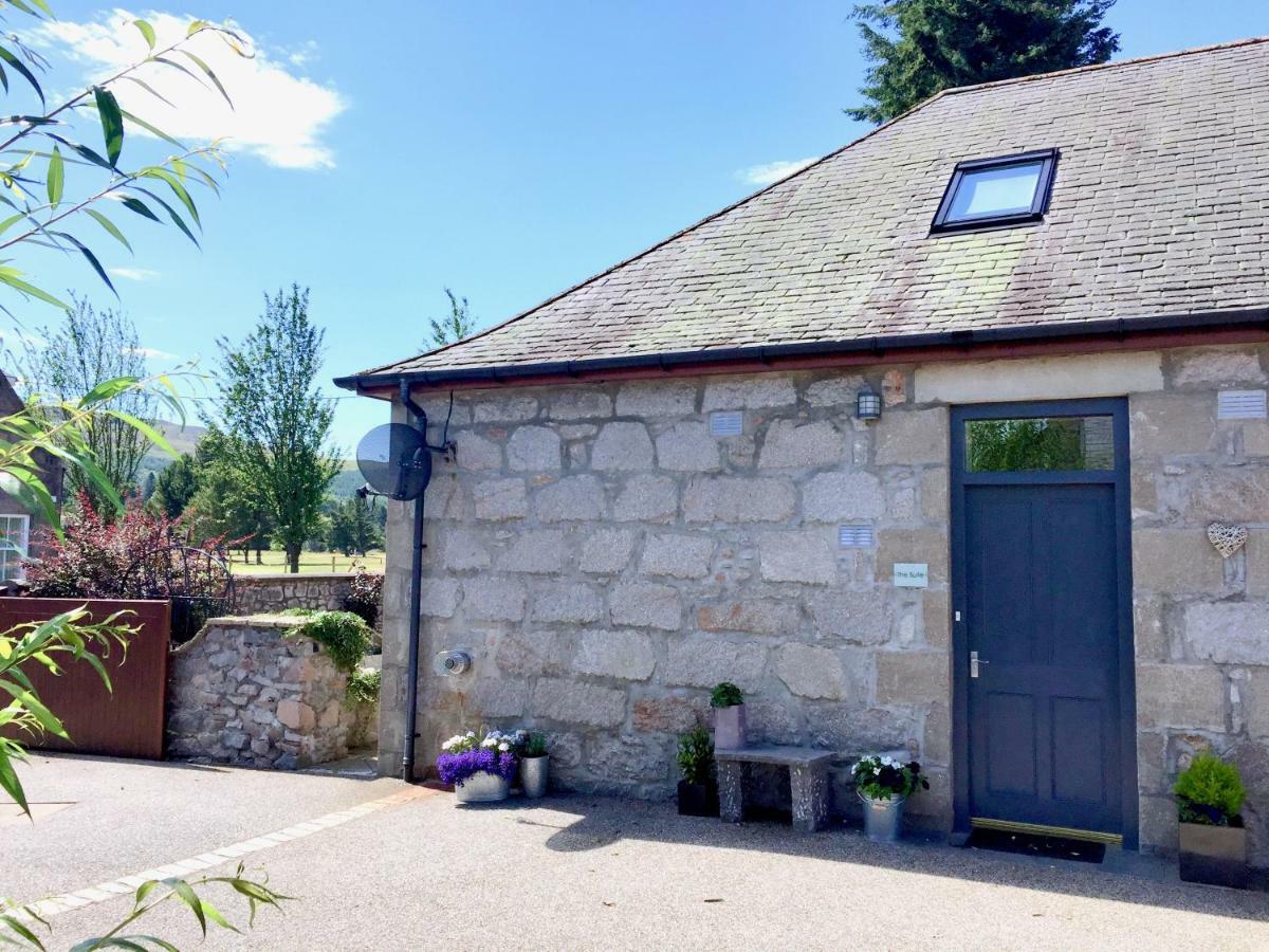The Suite At Scarbuie Ballater Exterior photo